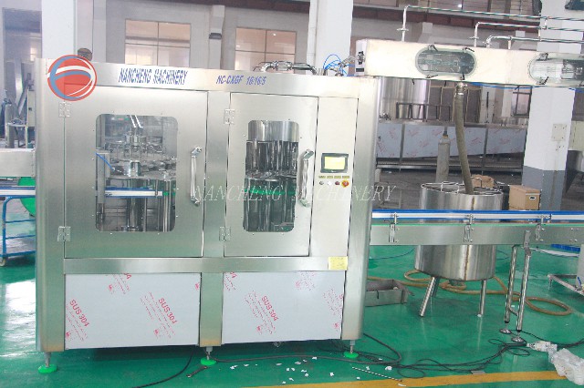 7000-8000瓶/小时  全自动三合一水灌装机（型号：XGF16-16-5)